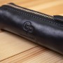 Шкіряна практична ключниця GRANDE PELLE 11340 Темно-синій