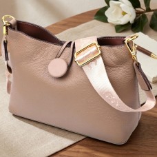 Сумка женская с оригинальной застежкой пуговкой из натуральной кожи Vintage Бежевая