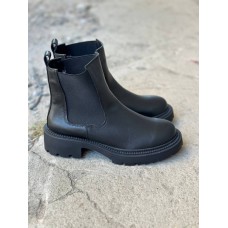 Женские кожаные зимние ботинки ARietti 2239 Екстра черные